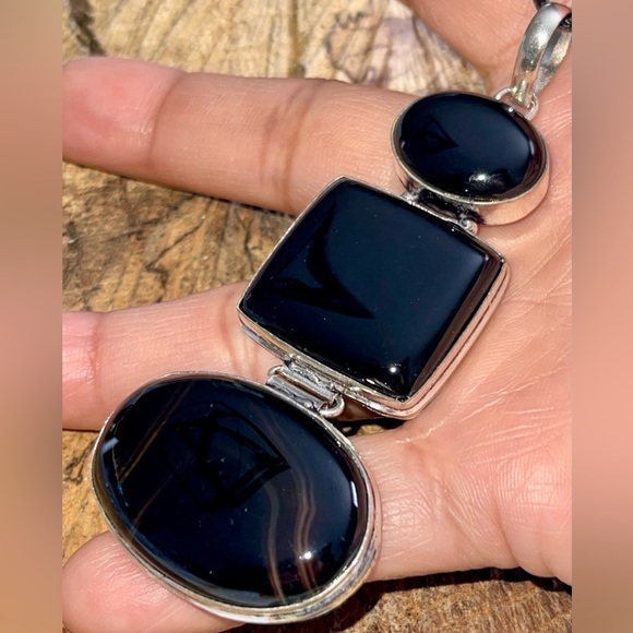 Large Black Onyx Pendant 3 1/2” - Picture 4 of 12